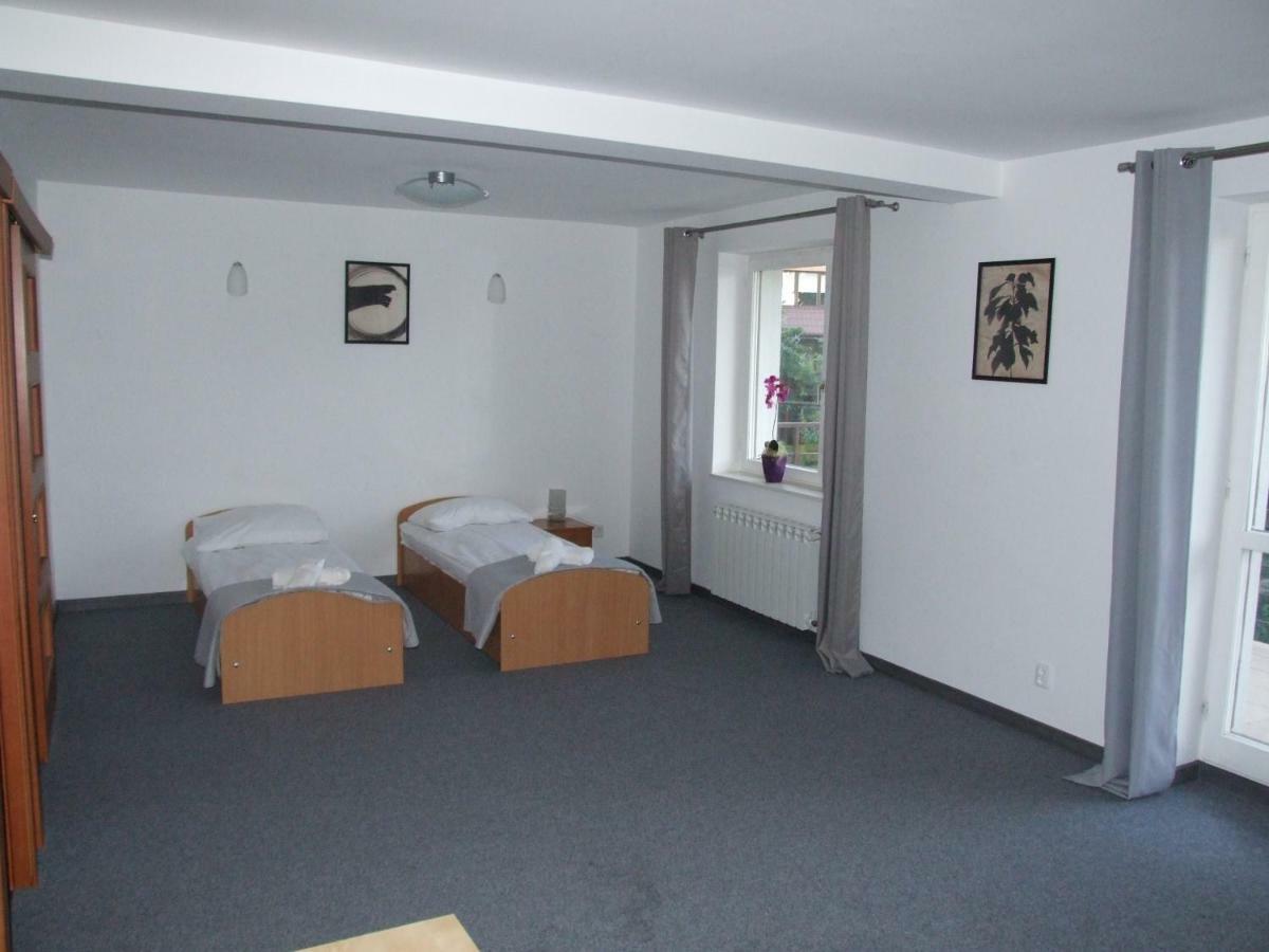 ApartHotel Arkadia Plock Bagian luar foto