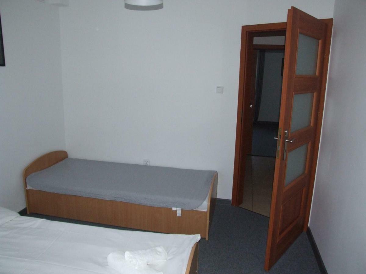 ApartHotel Arkadia Plock Bagian luar foto