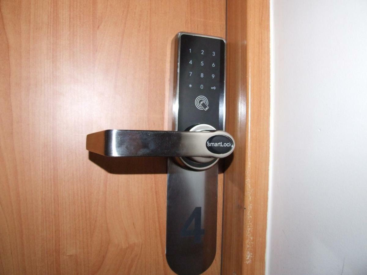 ApartHotel Arkadia Plock Bagian luar foto