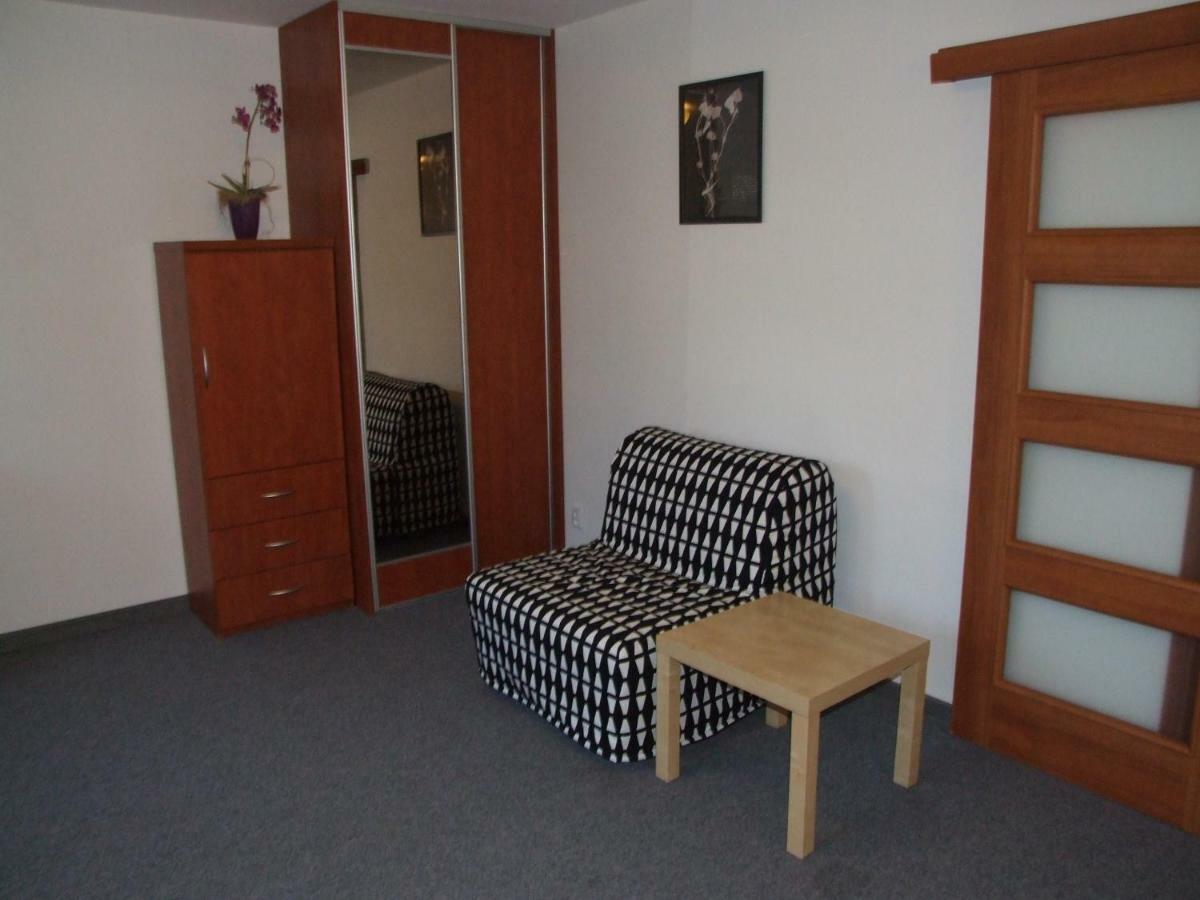 ApartHotel Arkadia Plock Bagian luar foto