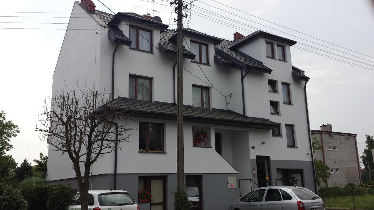ApartHotel Arkadia Plock Bagian luar foto