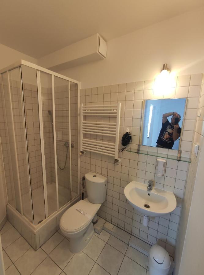 ApartHotel Arkadia Plock Bagian luar foto